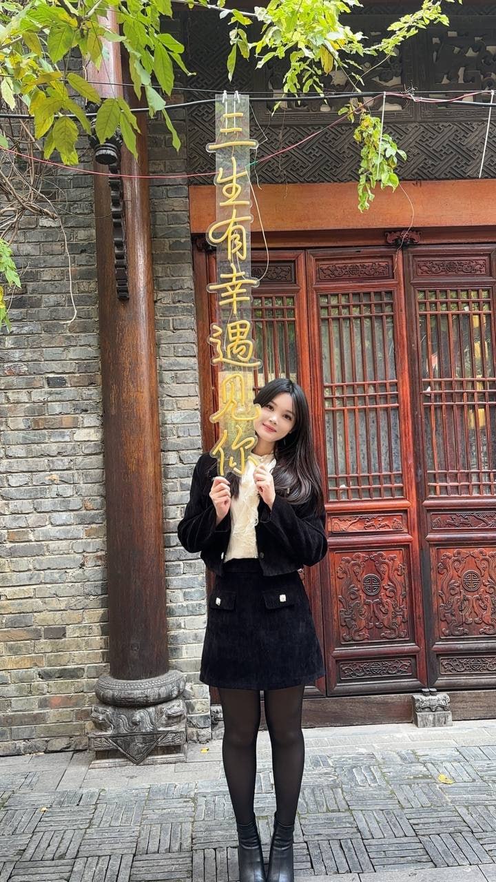 【武汉】乐乐 人照合一 皮肤雪白 可双妃